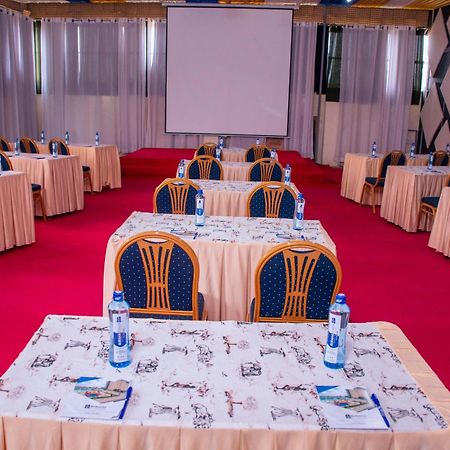 Buraha Zenoni Hotel And Resort Nakuru Exteriér fotografie