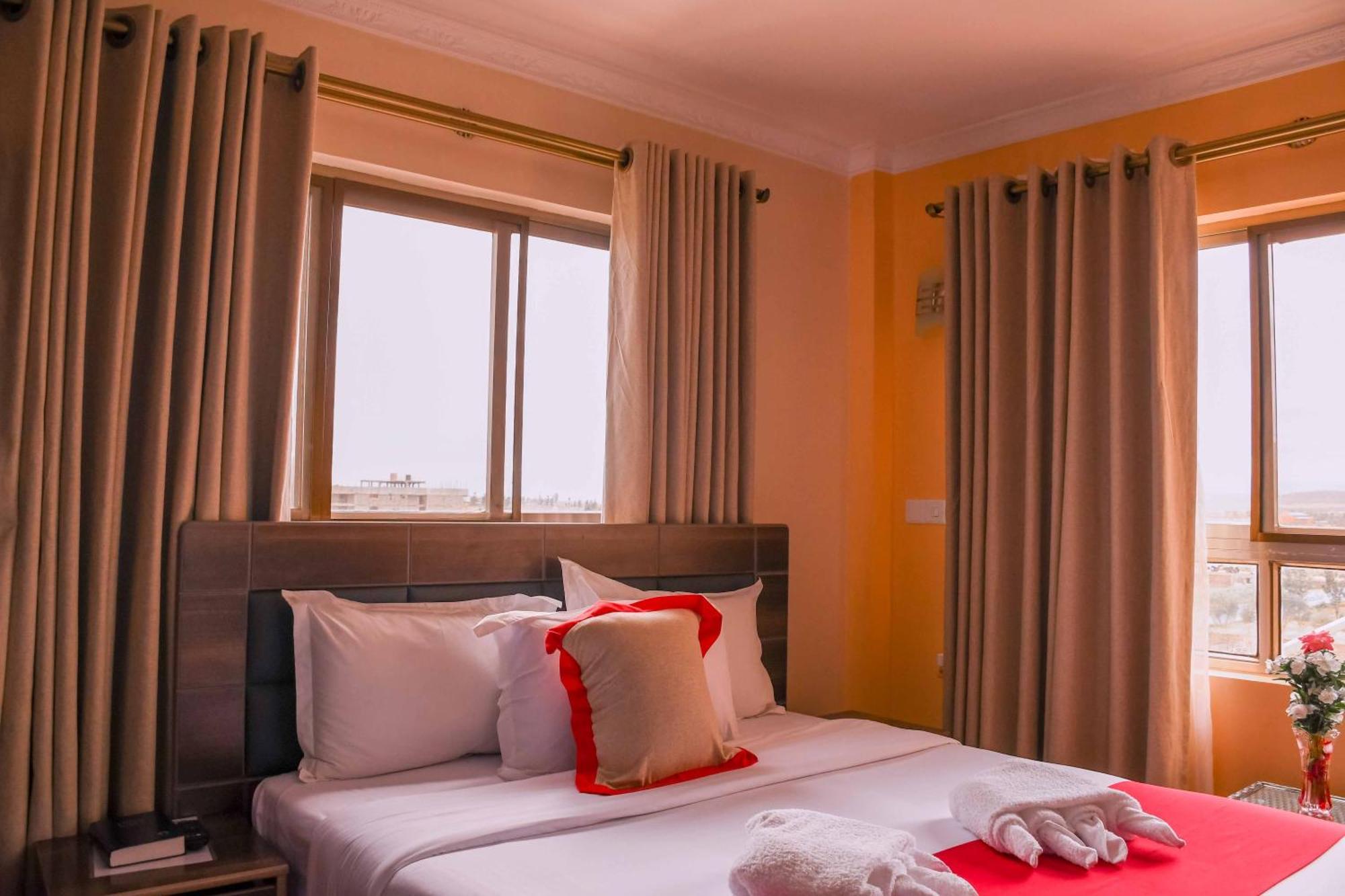 Buraha Zenoni Hotel And Resort Nakuru Exteriér fotografie
