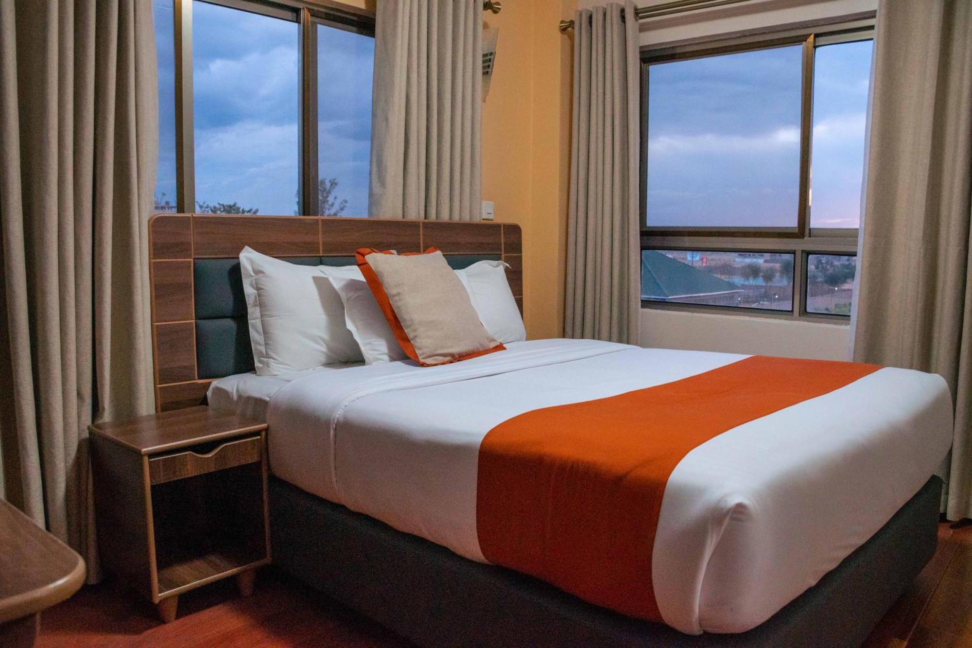 Buraha Zenoni Hotel And Resort Nakuru Exteriér fotografie