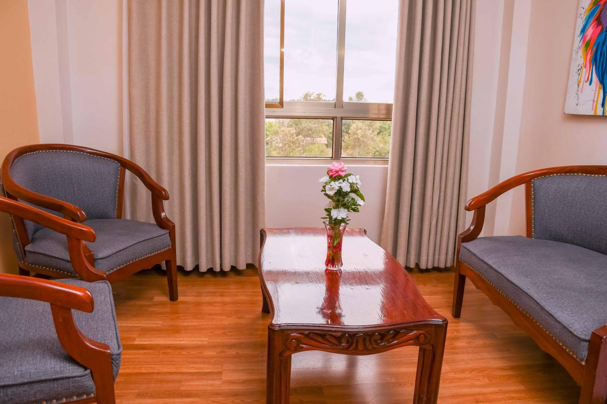 Buraha Zenoni Hotel And Resort Nakuru Exteriér fotografie