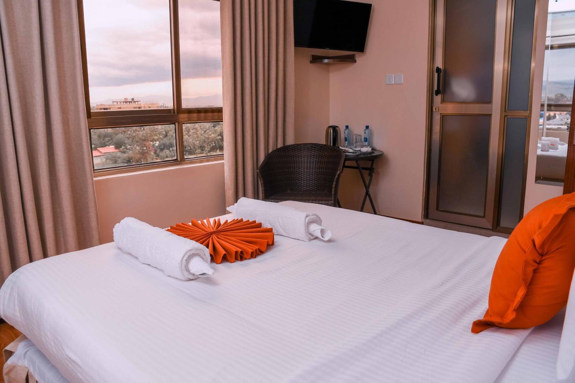 Buraha Zenoni Hotel And Resort Nakuru Exteriér fotografie