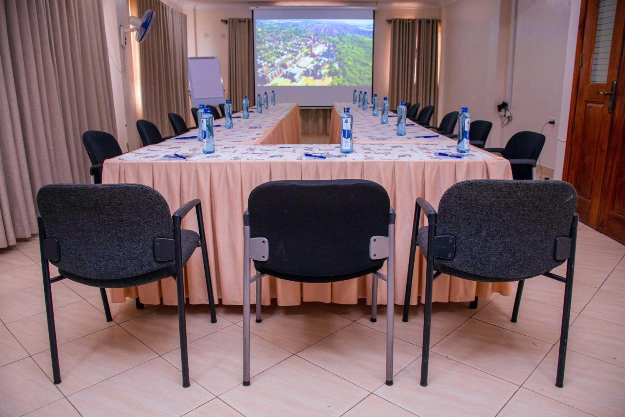 Buraha Zenoni Hotel And Resort Nakuru Exteriér fotografie